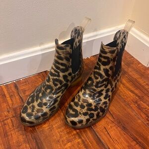 J.crew Chelsea rain boots leopard animal print rubber wellies waterproof 7